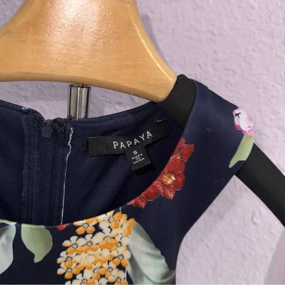 Papaya Floral Dress - Size Small - Picture 5 of 5